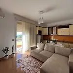 Iljazi's Апартаменты Влёра