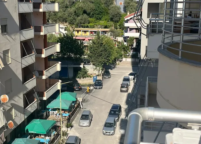 公寓 Iljazi's Vlorë